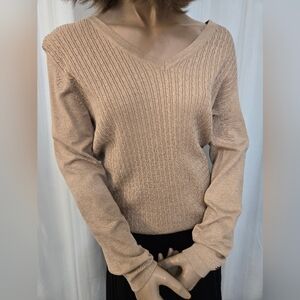 Tommy Hilfiger Women's V-Neck Sweater - Beige.  Brand New With Tags